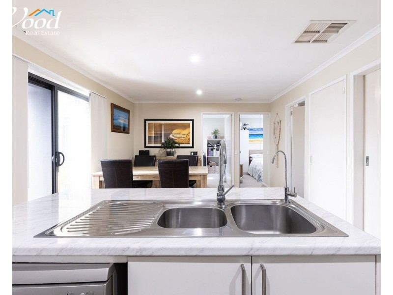 26 Daysdale Way, Thurgoona NSW 2640