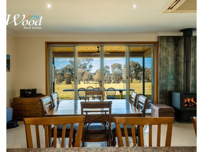 25 Alexandra Way, Table Top NSW 2640