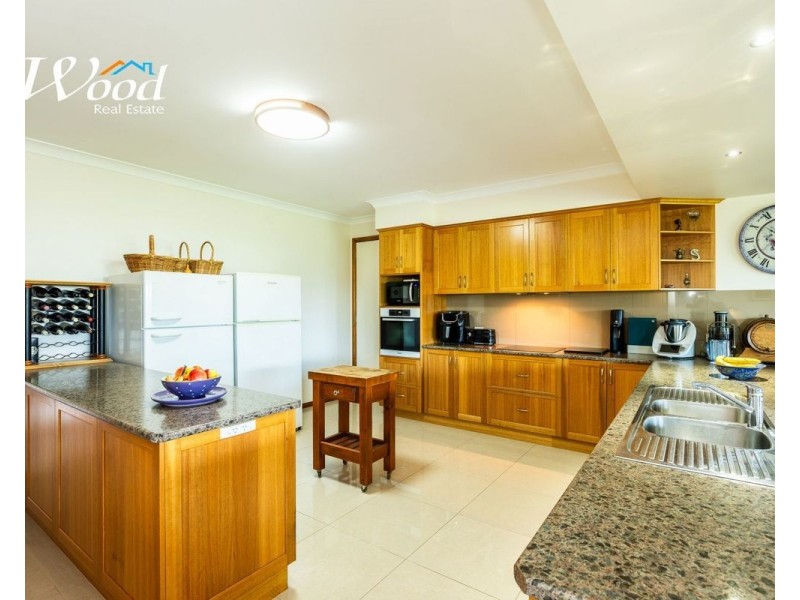 25 Alexandra Way, Table Top NSW 2640