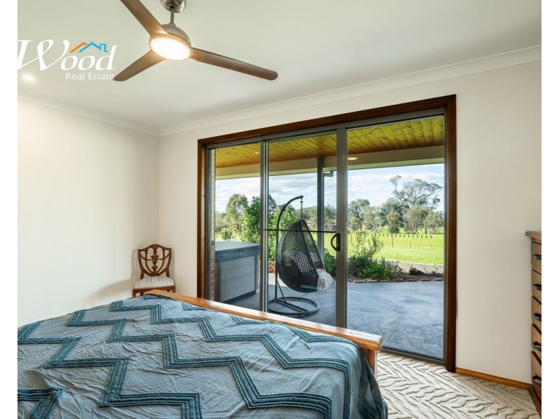 25 Alexandra Way, Table Top NSW 2640