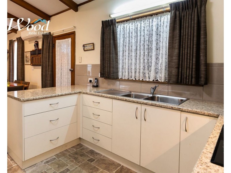 1001 Yensch Ave, North Albury NSW 2640