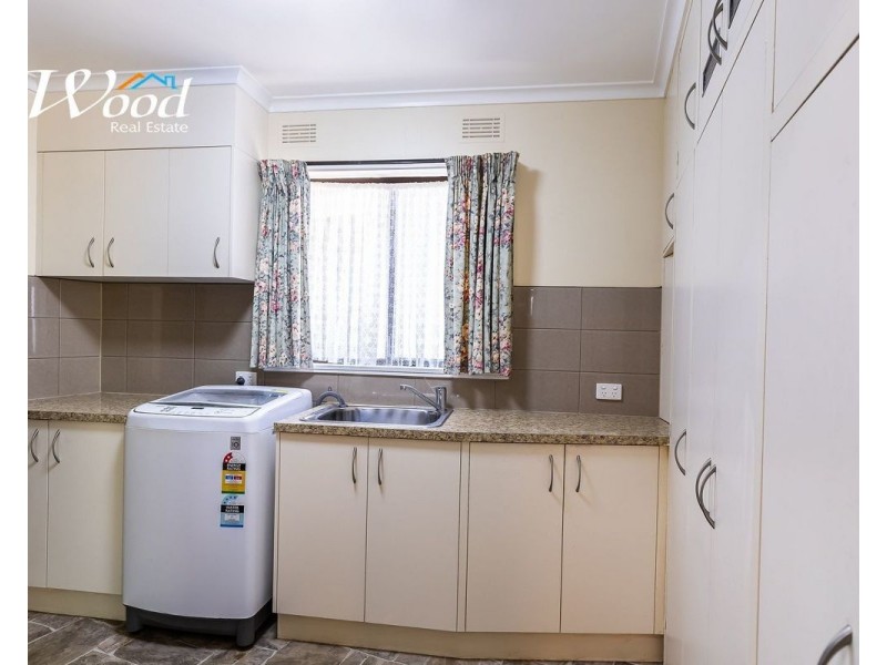 1001 Yensch Ave, North Albury NSW 2640