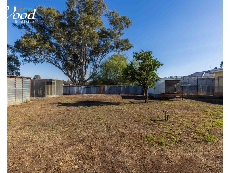 5 Elm St, Henty NSW 2658