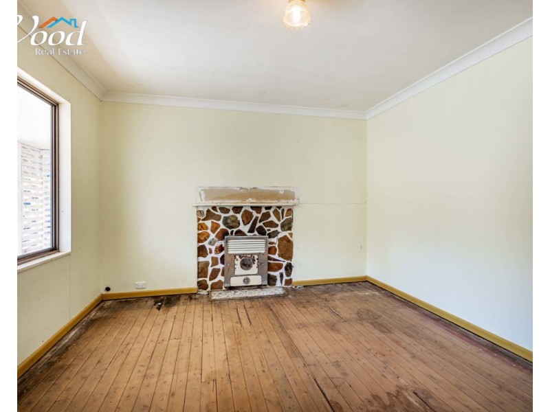 5 Elm St, Henty NSW 2658