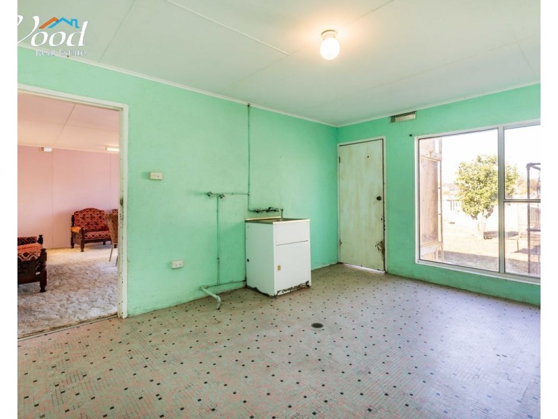 5 Elm St, Henty NSW 2658