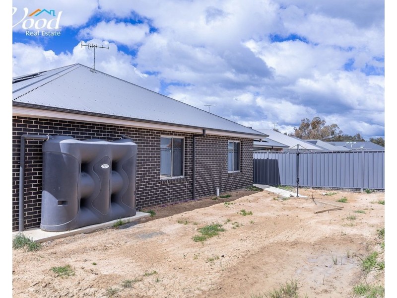 20 Lucton Pl, Thurgoona NSW 2640