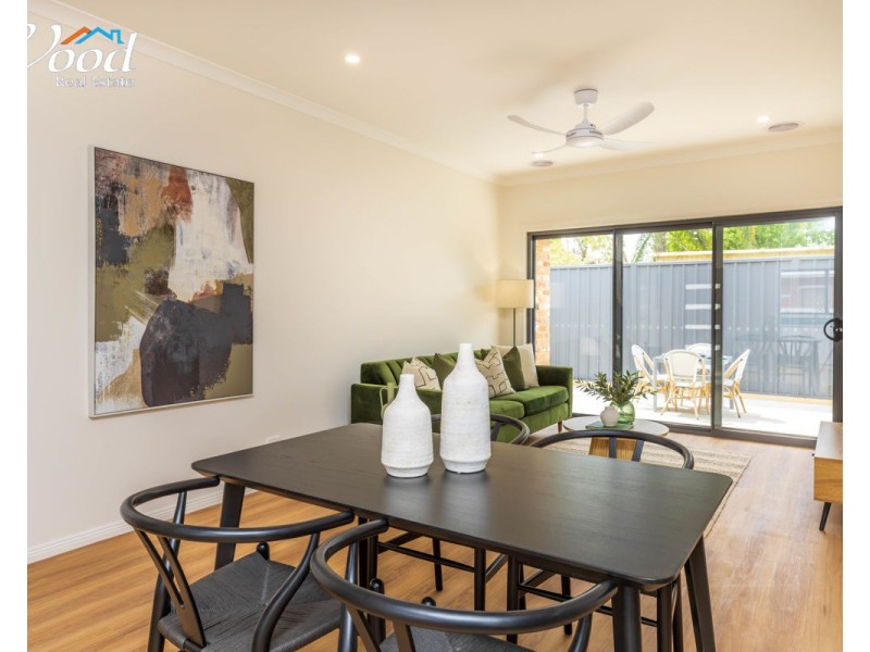 1-4/516 Kotthoff St, Lavington NSW 2641
