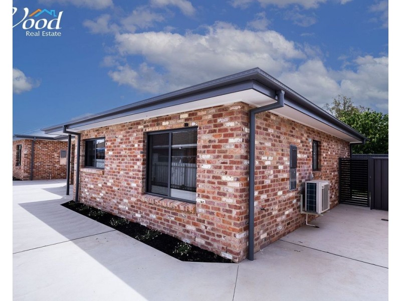 1-4/516 Kotthoff St, Lavington NSW 2641