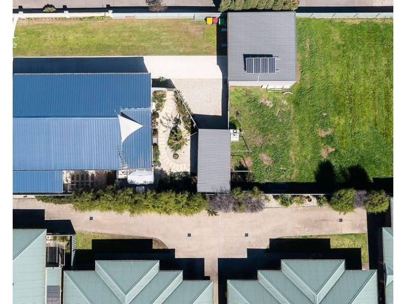 1-2/429 Prune St,, Lavington NSW 2641