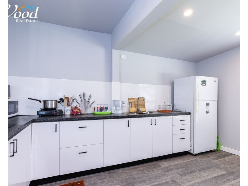 1-2/429 Prune St,, Lavington NSW 2641