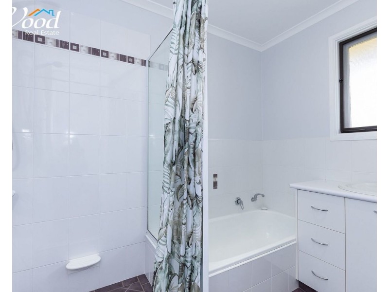 11 Algona Rd, Springdale Heights NSW 2641