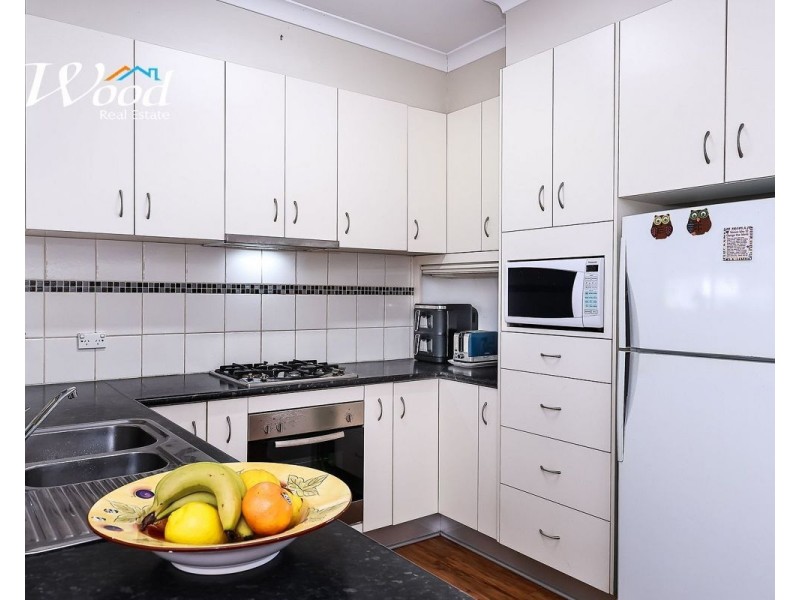 385 Griffith Rd, Lavington NSW 2641