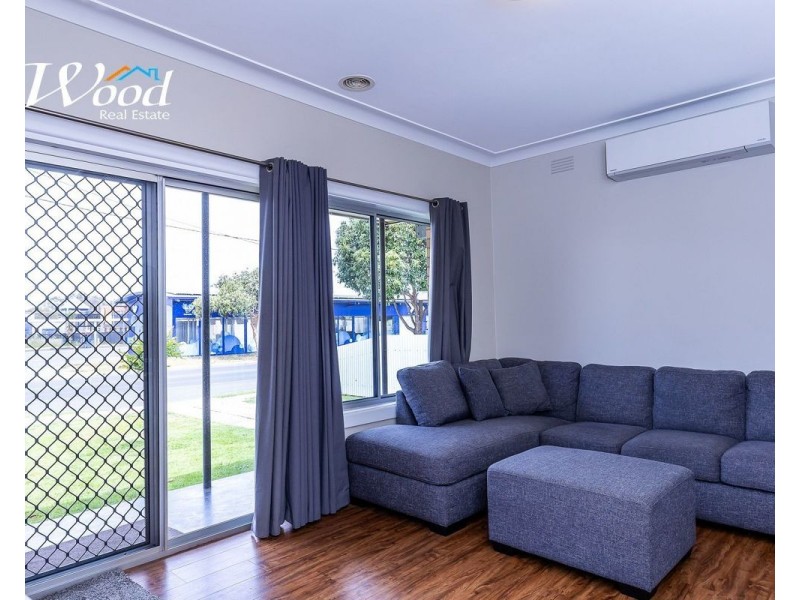 385 Griffith Rd, Lavington NSW 2641
