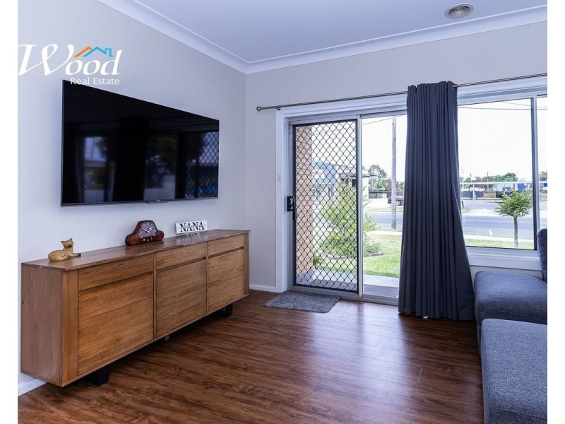 385 Griffith Rd, Lavington NSW 2641