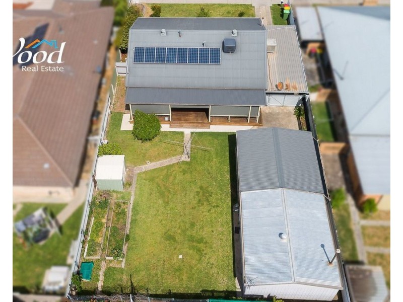 385 Griffith Rd, Lavington NSW 2641