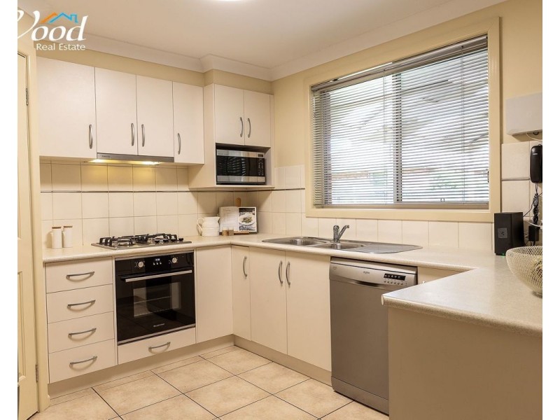 4 Guthega Crt, Thurgoona NSW 2640