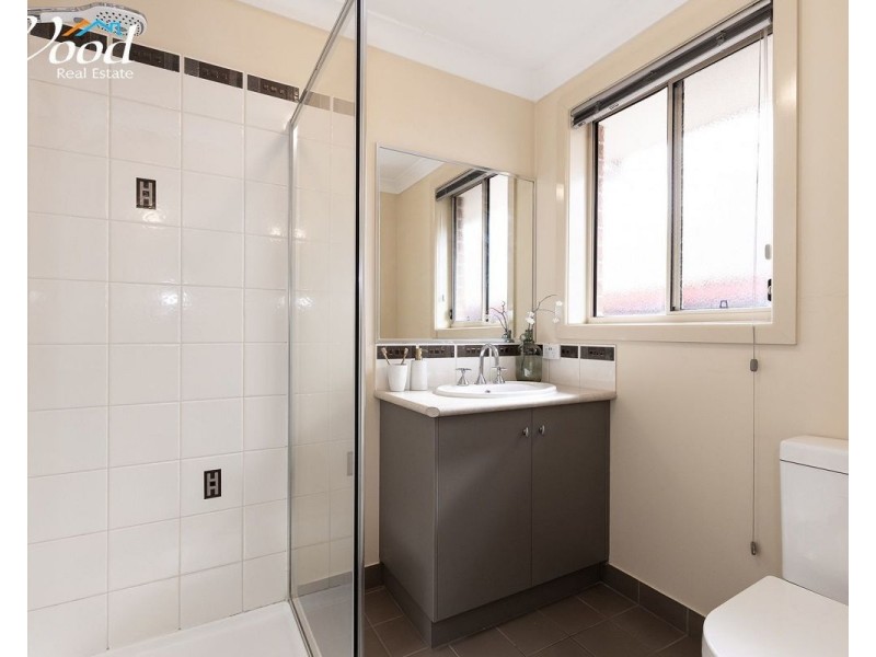 4 Guthega Crt, Thurgoona NSW 2640