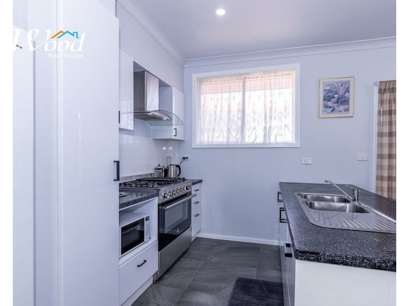 4 Queen St, Corowa NSW 2646