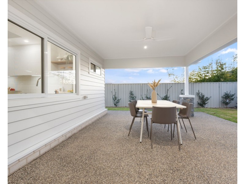 12 Rodeo Dr, Thurgoona NSW 2640