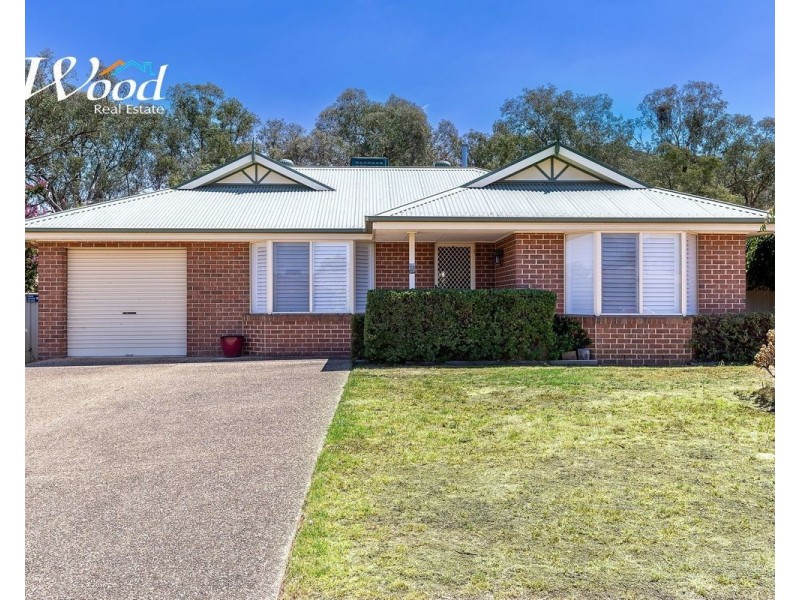 35 Alawarra Rd, Springdale Heights NSW 2641