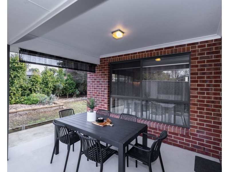 17 Tabletop Crt, Thurgoona NSW 2640