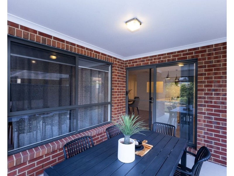 17 Tabletop Crt, Thurgoona NSW 2640