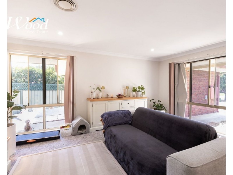 33 Honeysuckle St, Thurgoona NSW 2640