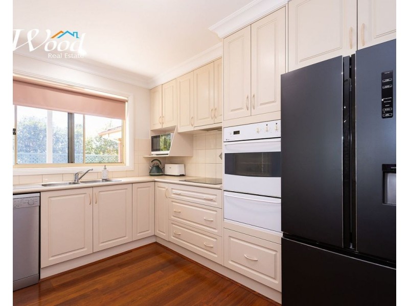 33 Honeysuckle St, Thurgoona NSW 2640