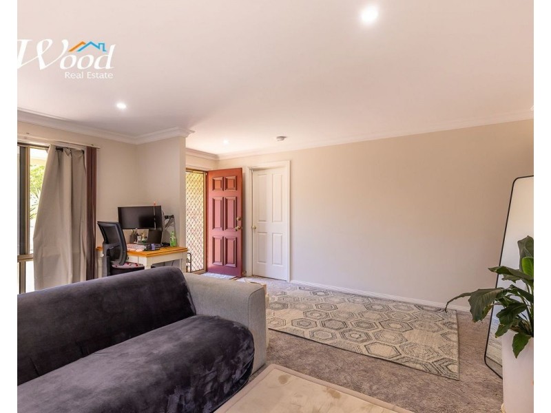 33 Honeysuckle St, Thurgoona NSW 2640