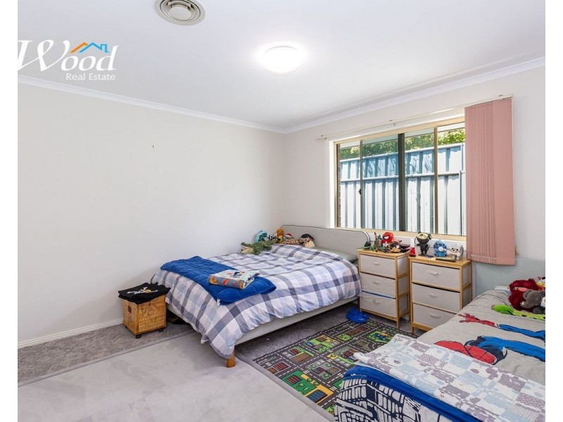 33 Honeysuckle St, Thurgoona NSW 2640