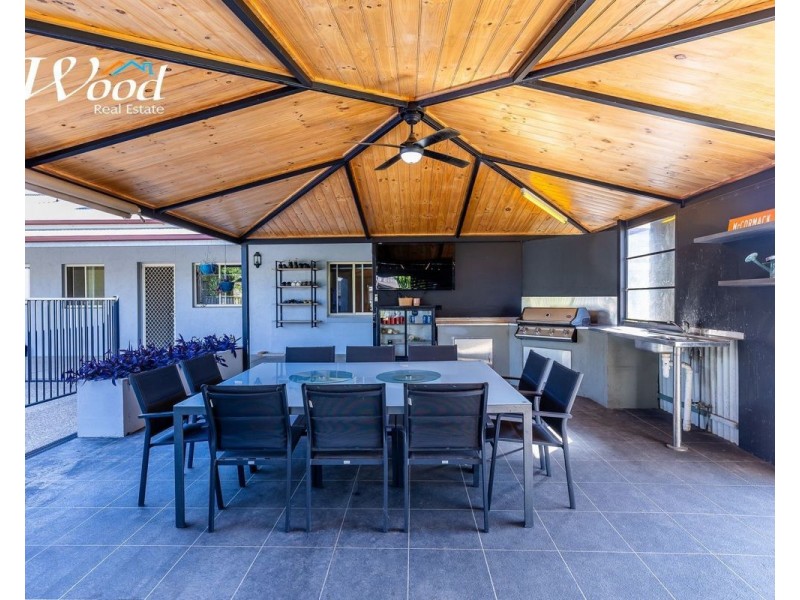 52 Hammer St,, Howlong NSW 2643