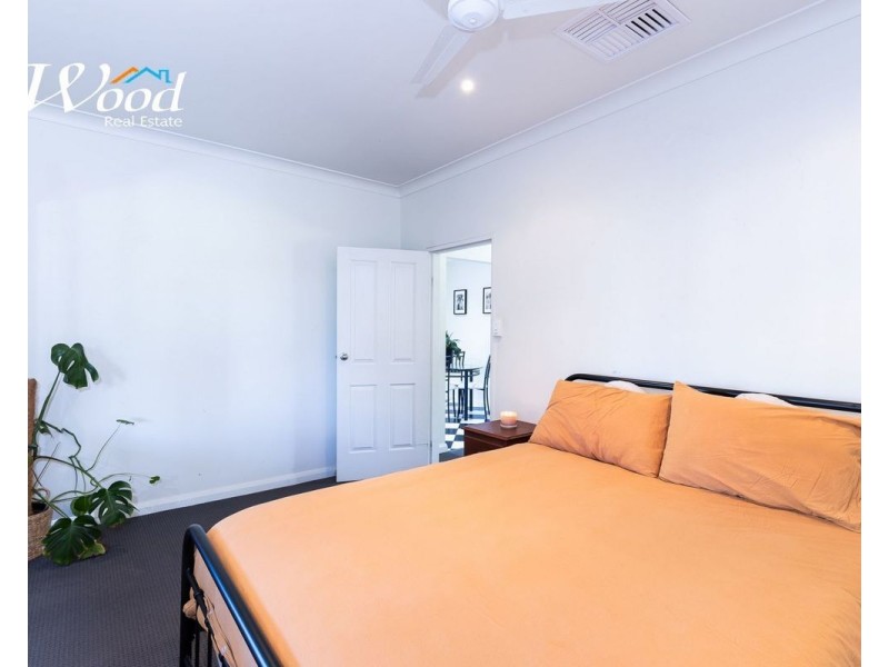 52 Hammer St,, Howlong NSW 2643