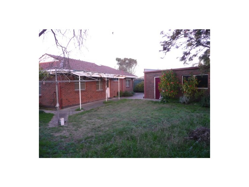 1077 Bunton St, North Albury NSW 2640