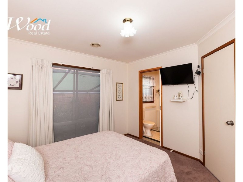 53 Michelle Ave, Lavington NSW 2641