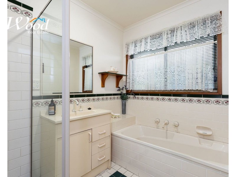 53 Michelle Ave, Lavington NSW 2641