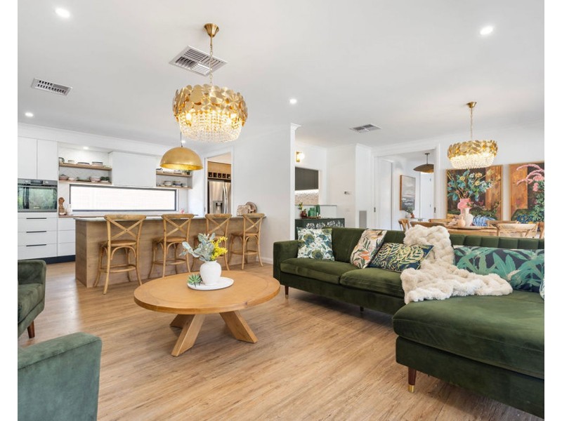 39 Hargraves Rd, Thurgoona NSW 2640