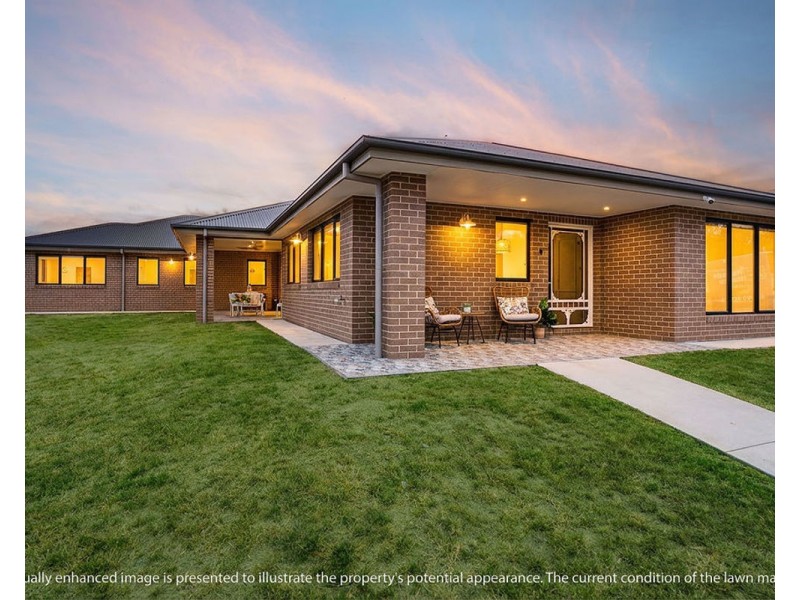 39 Hargraves Rd, Thurgoona NSW 2640