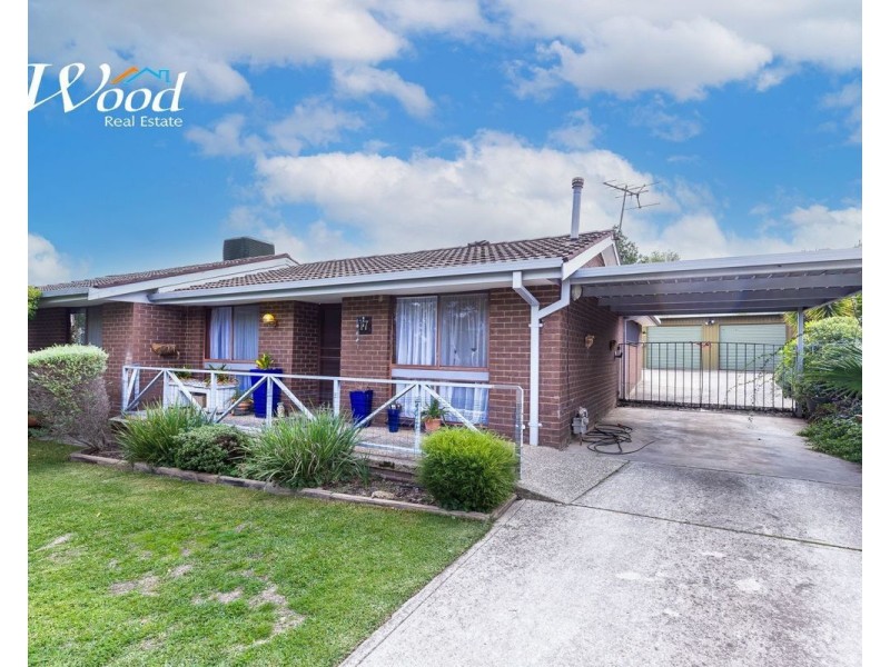 17 Conmurra Way, Springdale Heights NSW 2641