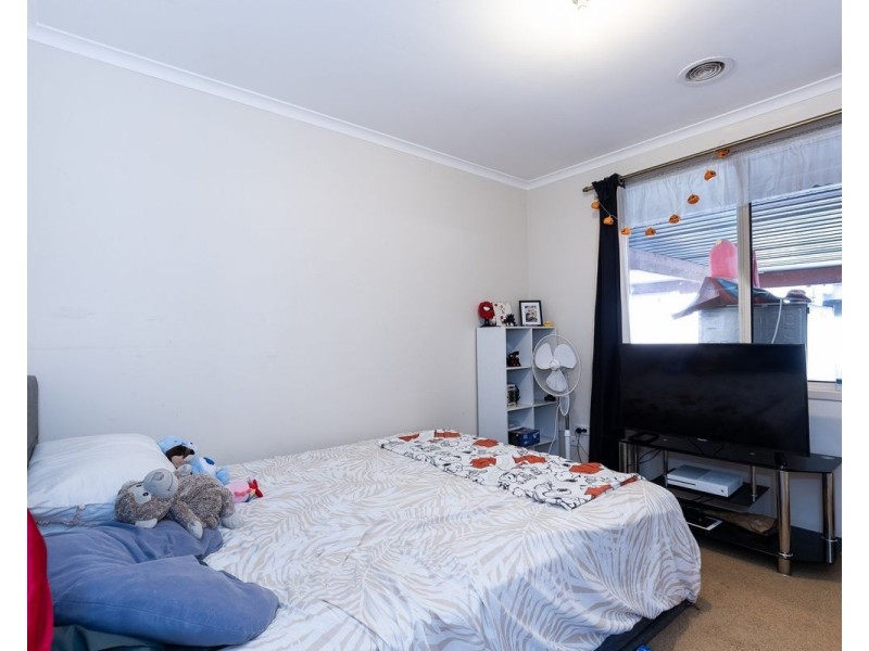 419 Kaitlers Rd, Lavington NSW 2641