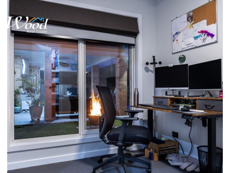 14 Yorkshire Rd, Thurgoona NSW 2640