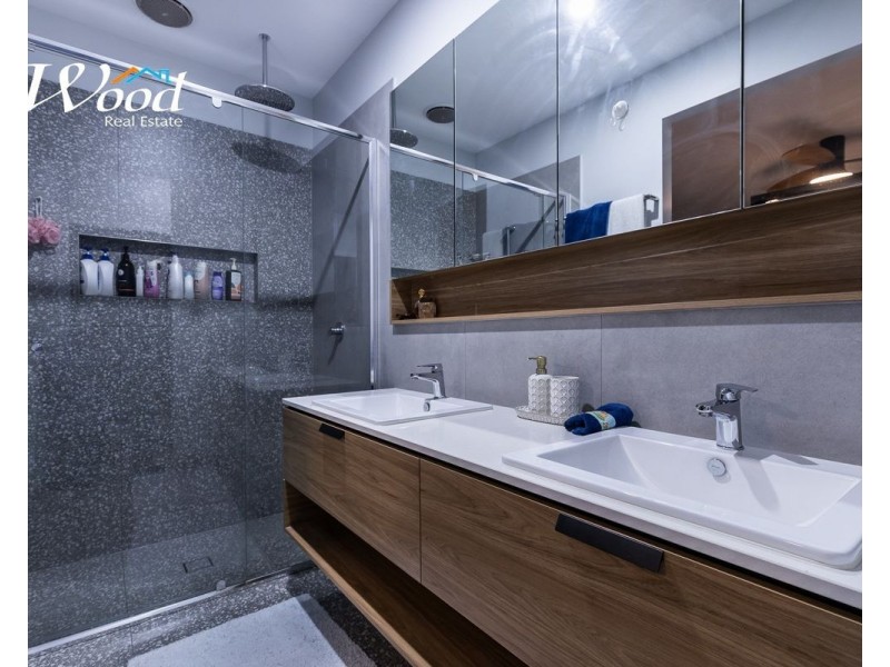 14 Yorkshire Rd, Thurgoona NSW 2640