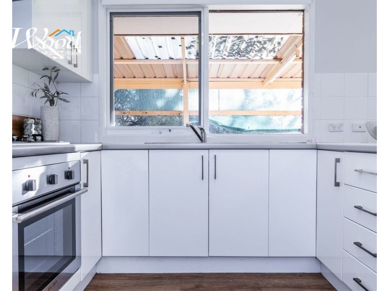 15 Candlebark Crt, Thurgoona NSW 2640