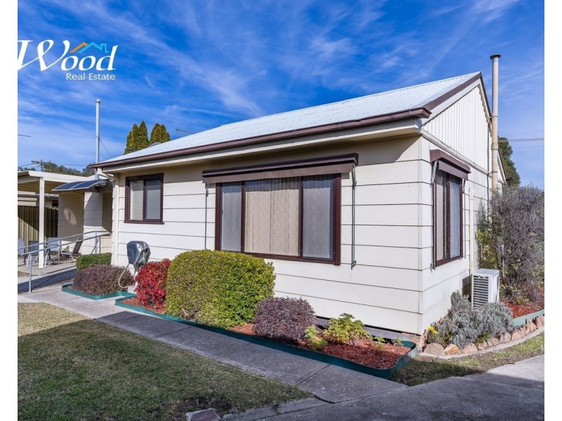 548 McDonald Rd, Lavington NSW 2641