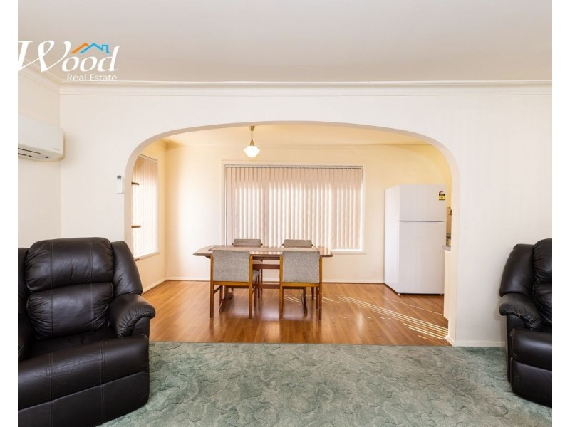 548 McDonald Rd, Lavington NSW 2641