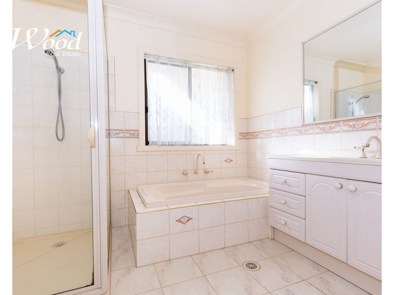 548 McDonald Rd, Lavington NSW 2641