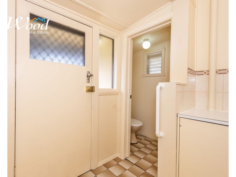 548 McDonald Rd, Lavington NSW 2641
