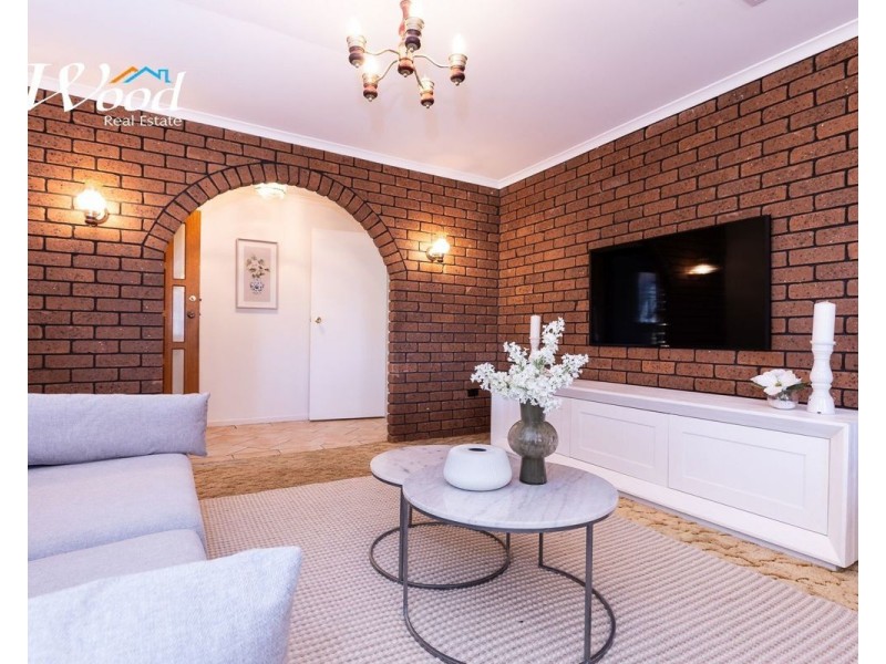 360 Sandrina Dr, Lavington NSW 2641