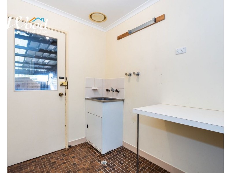 360 Sandrina Dr, Lavington NSW 2641