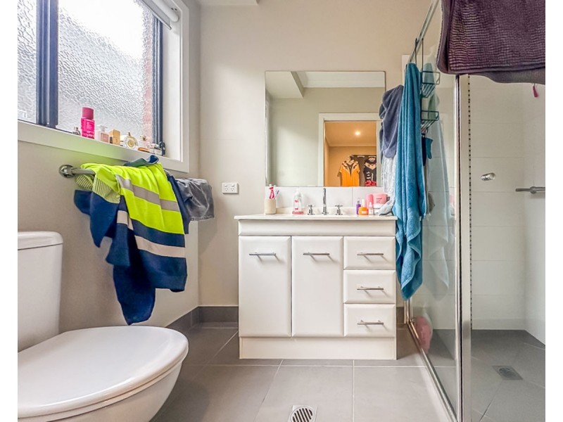15 Curley Crt, Thurgoona NSW 2640