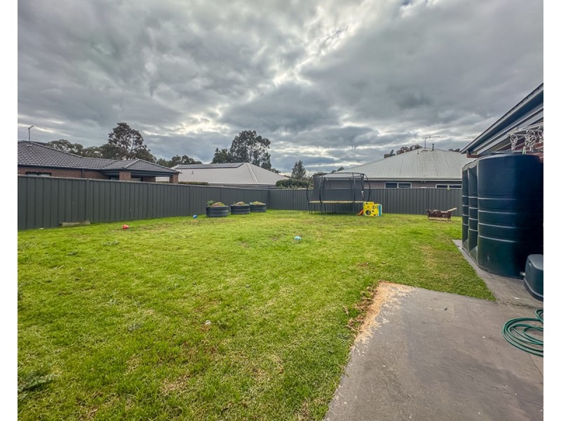 15 Curley Crt, Thurgoona NSW 2640